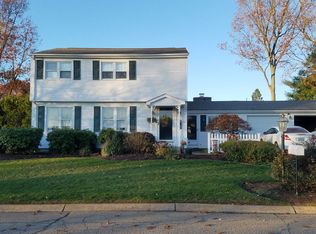 44 Bayview Dr, West Warwick, RI 02893
