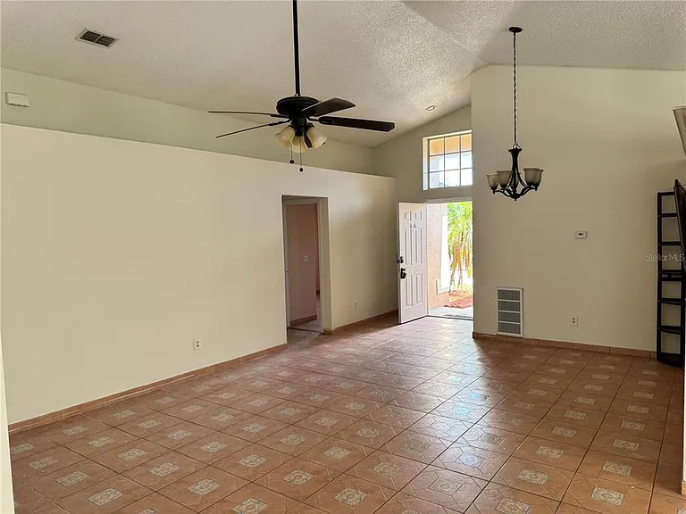 260 Piccolo Way — Photo 6