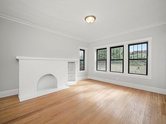 2nd image of 2516 N Kedzie Blvd #916