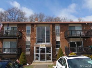 57 Balance Rock Rd APT 15, Seymour, CT 06483