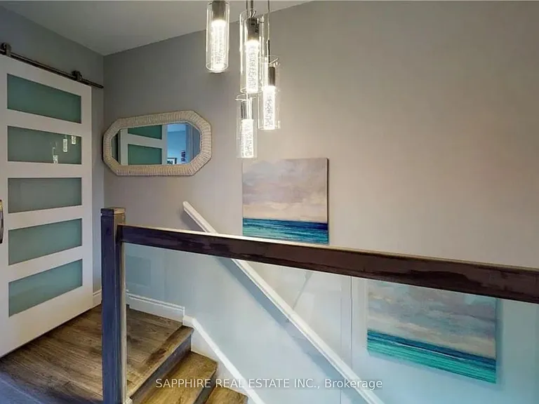 650 Wonderland Rd S — Photo 13