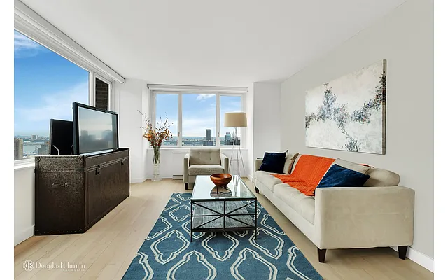 Rented by Douglas Elliman | media 2