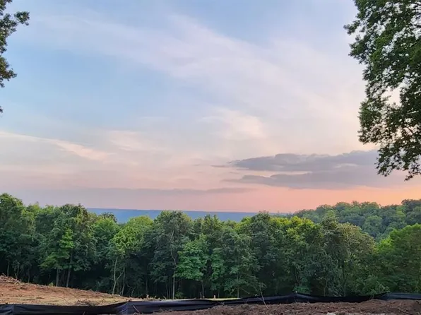 7255 Algonquin Dr, Indian Hill, OH 45243