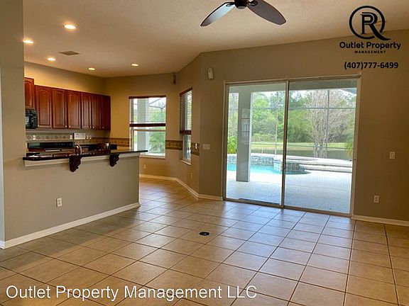 3rd image of 10081 Hart Branch Cir