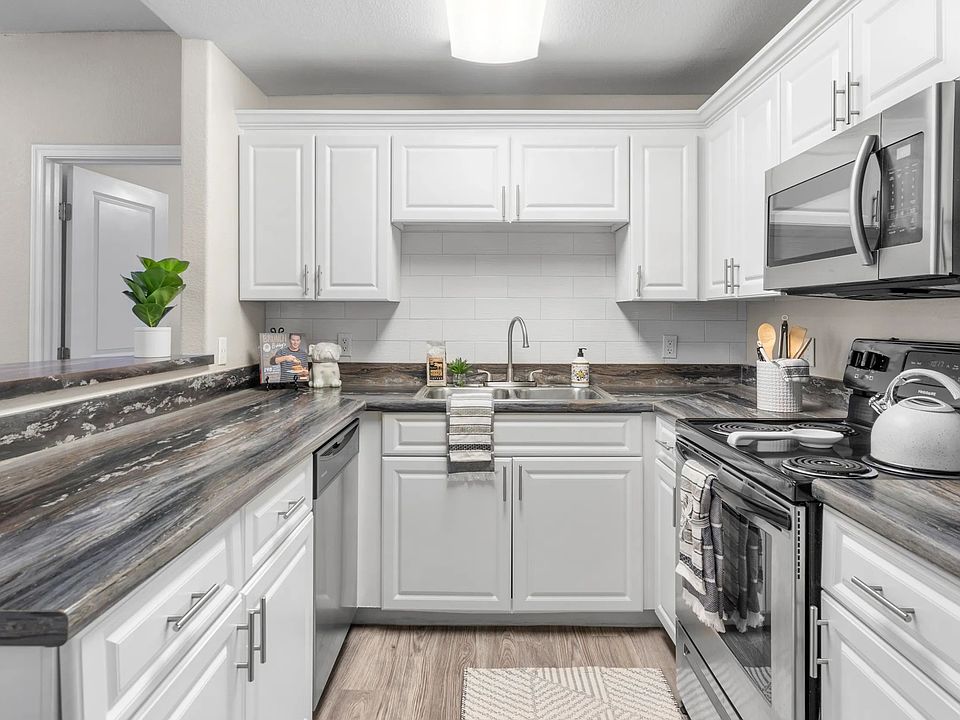 Unleash easy, stylish living with gleaming stainless-steel appliances.