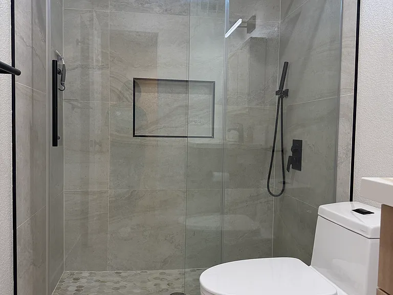 4639 Executive Dr — Photo 31