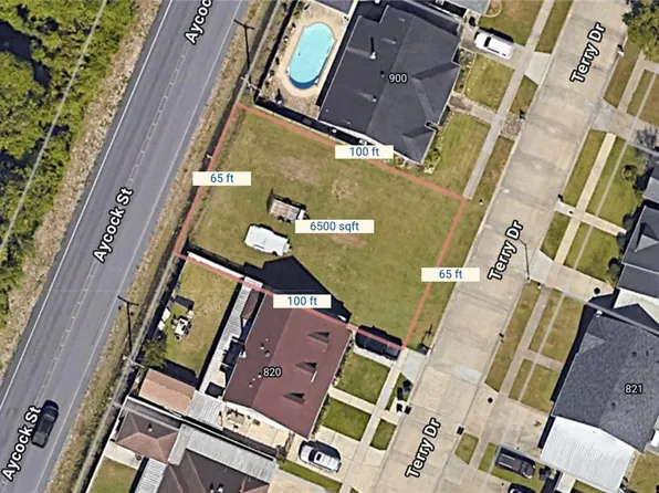 824 Terry Dr, Arabi, LA 70032
