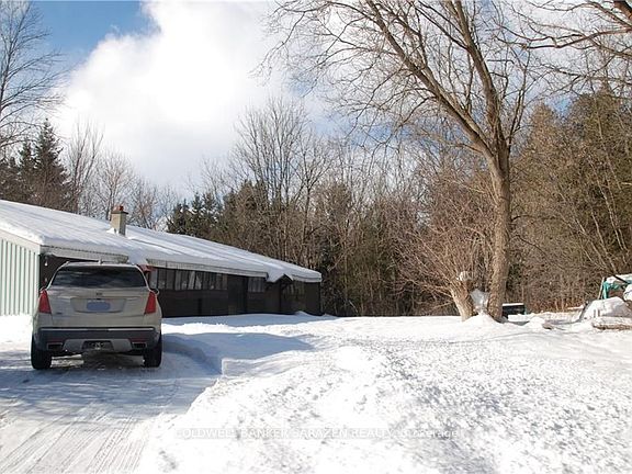 3rd image of 7196 Rideau Valley Dr S
