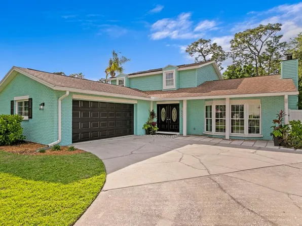 16222 W Course Dr, Tampa, FL 33624
