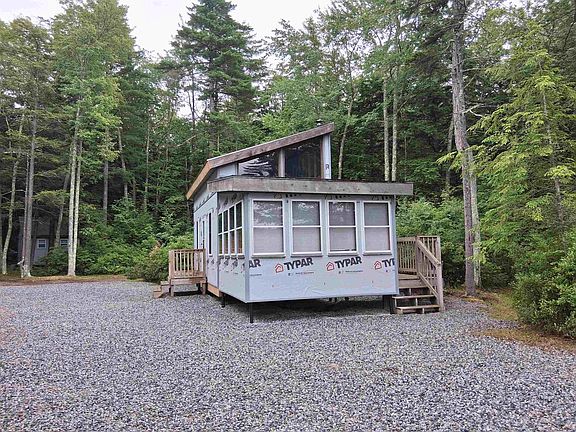 5th image of 51 Bear Pond Road