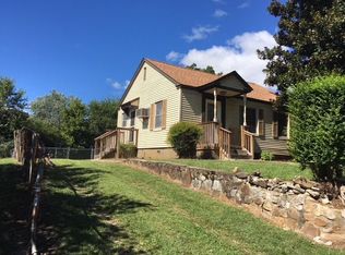 508 4th St E, La Follette, TN 37766