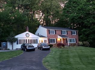 913 Warrior Rd, Malvern, PA 19355
