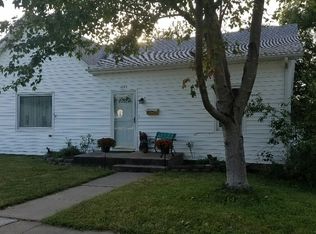 1610 Lipper Ave, Higginsville, MO 64037