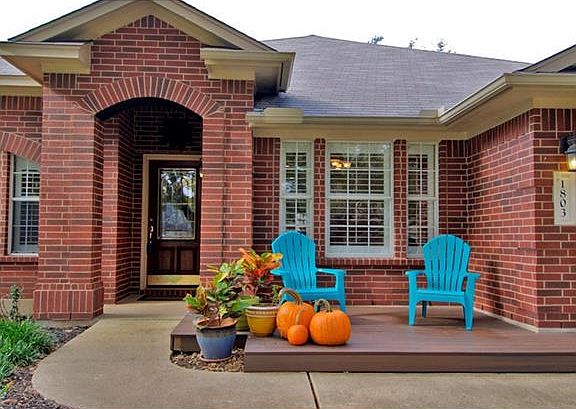 4th image of 1803 Country Squire Dr