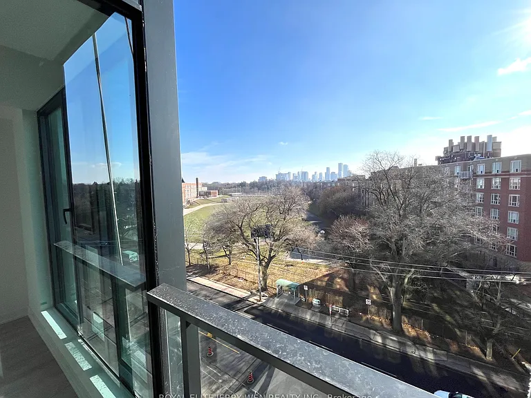 250 Lawrence Ave W #613 — Photo 17