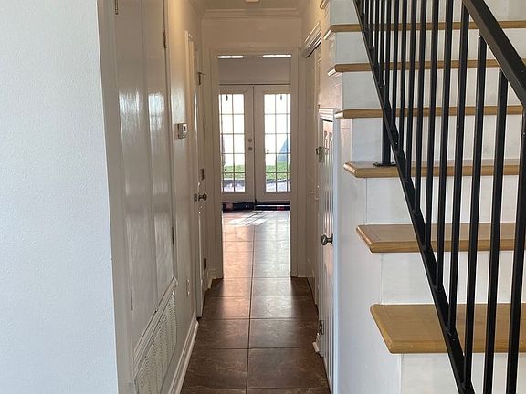 3rd image of 105 Harrison Ave