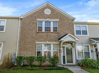 273 Springbrook Trl S, Oswego, IL 60543