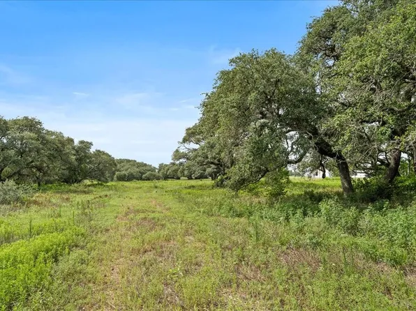 Pintail Ln, Columbus, TX 78934