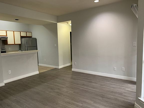 3rd image of 12156 Penderview Ter APT 1206