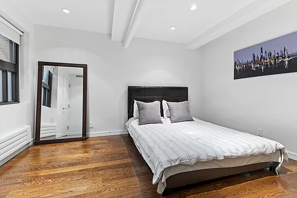 Sold by Douglas Elliman | media 8