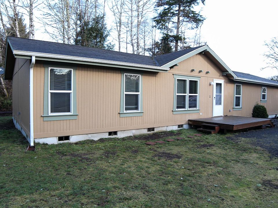 1st image of 557 Chenois Ave NE