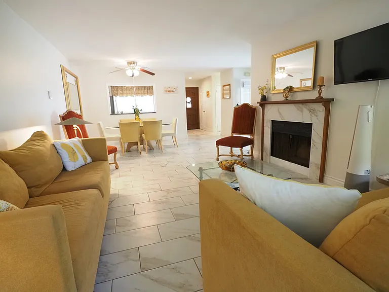 3525 Lebon Dr #13 — Photo 4