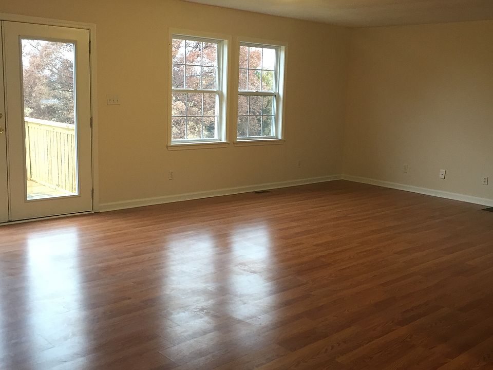 1st image of 4830 Brookview Dr