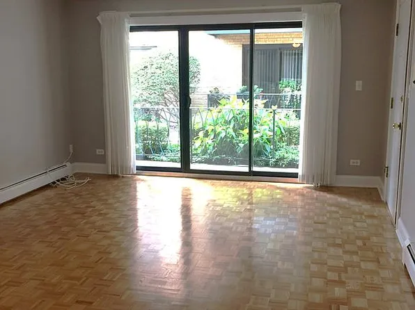 6864 N Northwest Hwy APT 1C, Chicago, IL 60631