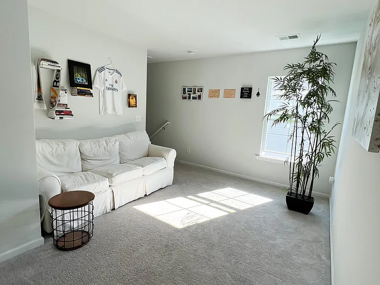 523 Merrywood Dr — Photo 8