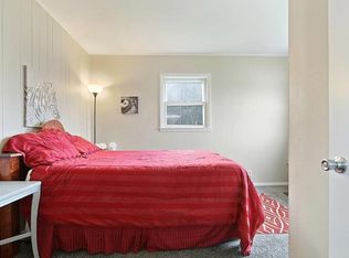 1205 S 36th St, Manitowoc, WI 54220