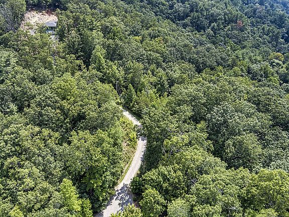 5th image of 186 High Top Rd