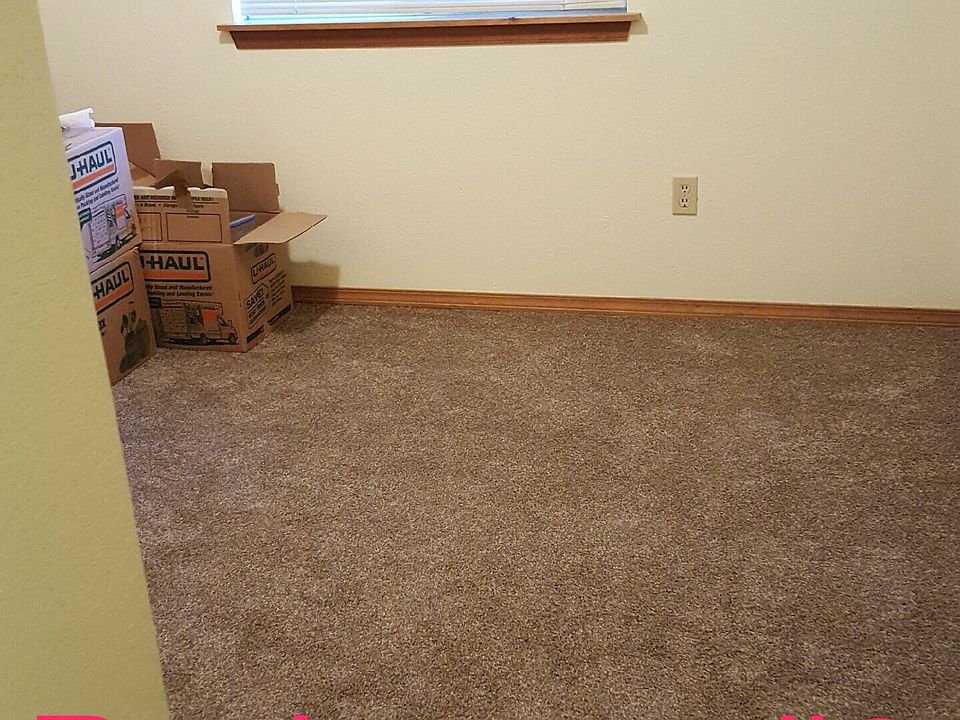 2nd image of 80 NE Briggadun Dr