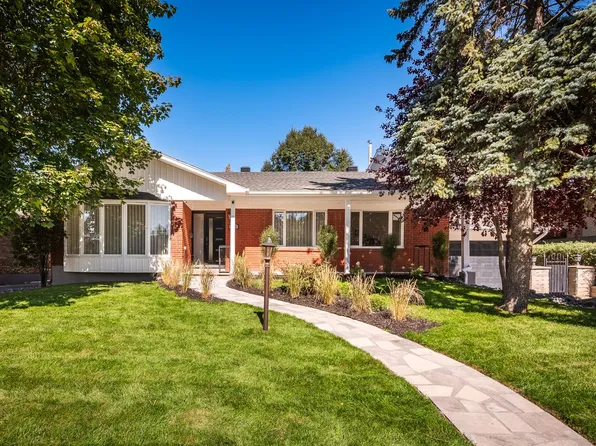180 Berkley Ave, Saint Lambert, QC J4P 3E1