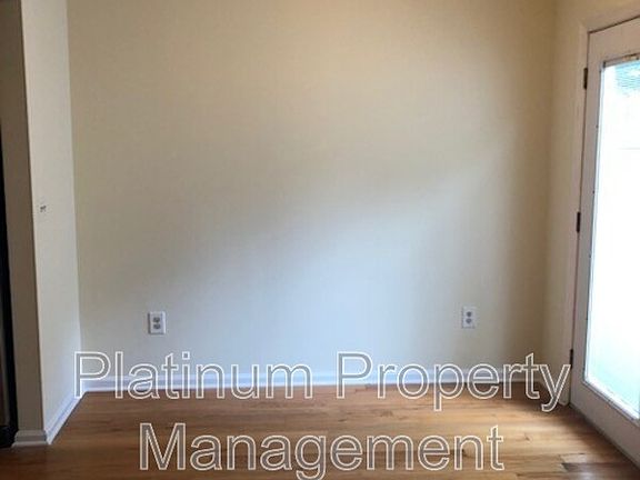 5th image of 6533 Meadow Rue Dr