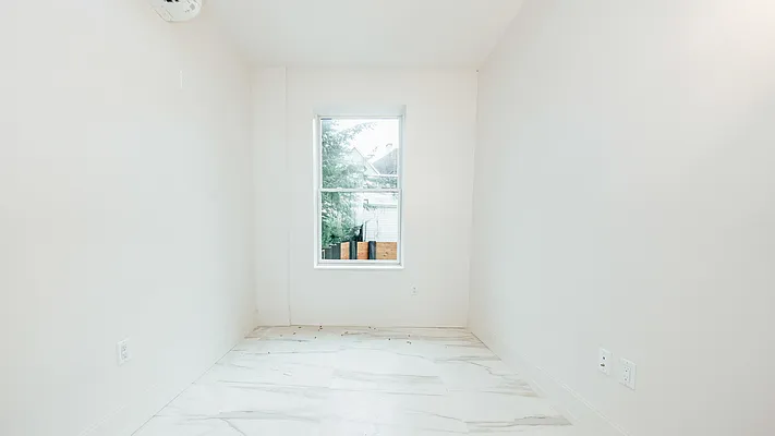 Rented by Nooklyn NYC LLC | media 22
