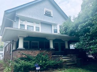 2073 West Blvd, Cleveland, OH