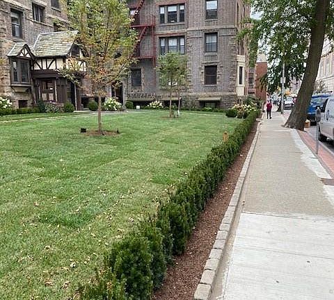 3rd image of 250 Martine Ave APT 4E