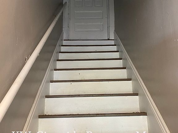 4th image of 6519 Fir Ave