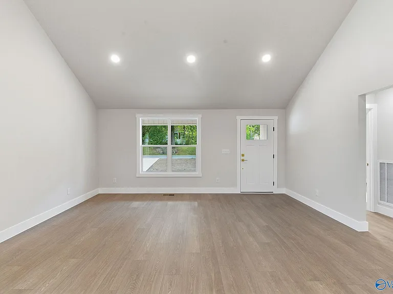 2253 Old Union Rd — Photo 7