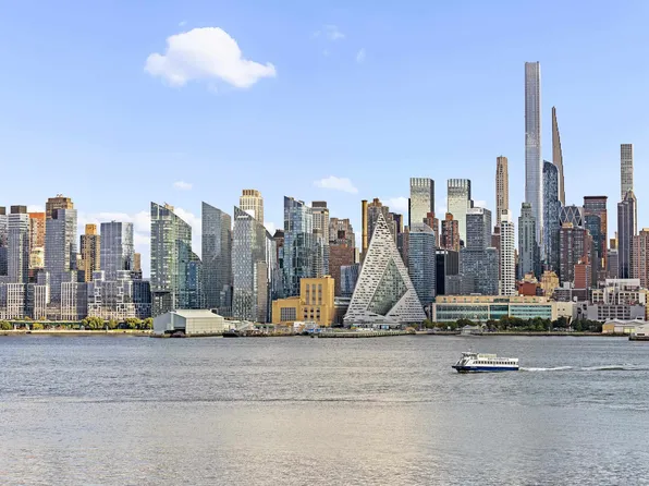 800 Avenue At Port Imperial image 27 of 28