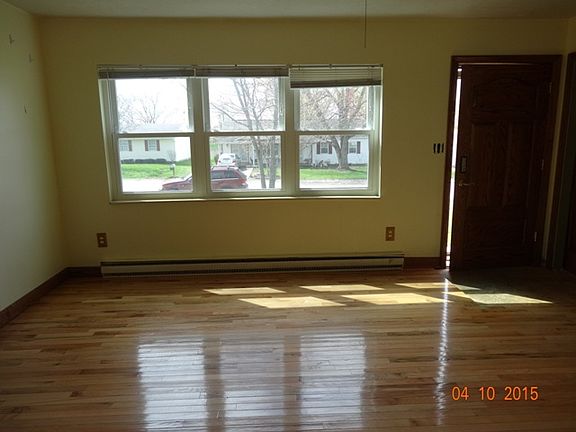 2nd image of 530 E Pilgrim Way