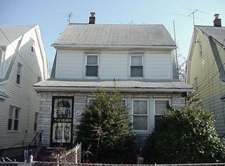 19450 113th Rd, Saint Albans, NY 11412