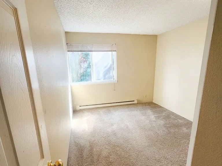 Heather Ridge, 2 Bedrooms, 1 Bathroom Apartments for Rent! — Photo 23