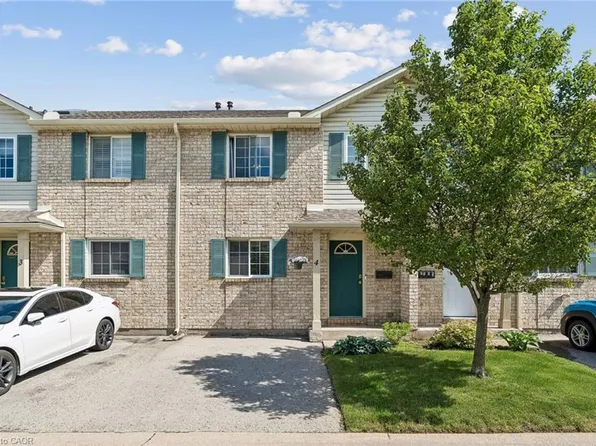 7470 Monastery Dr #4, Niagara Falls, ON L2H 3B3