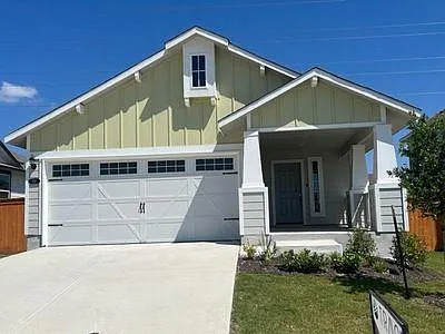 3 bed, 1485 sqft, $1,950 — Photo 1