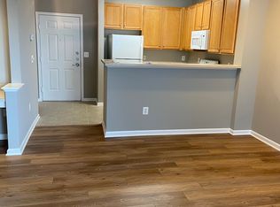 12001 Market St APT 257, Reston, VA 20190