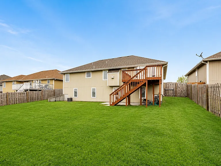 4193 Taneil Dr — Photo 28