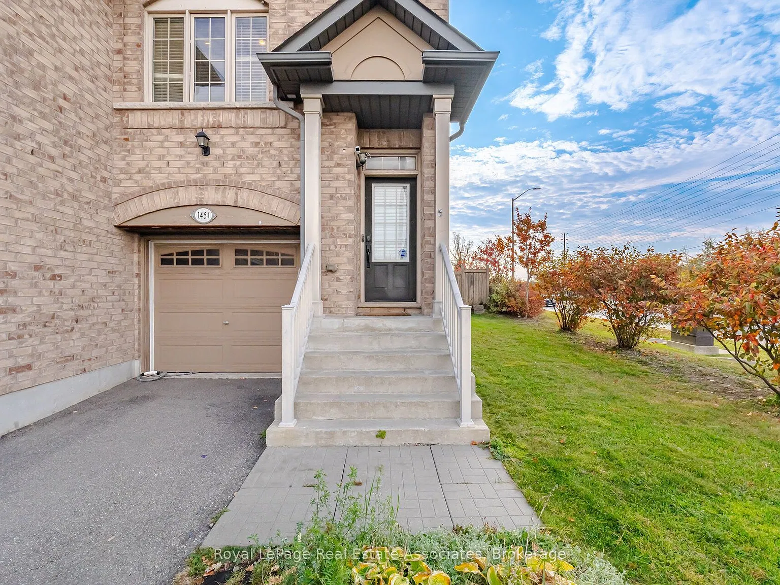 3 bed, $3,850 — Photo 2