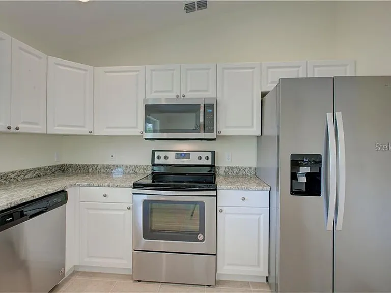 12115 Appleberg Cir — Photo 4