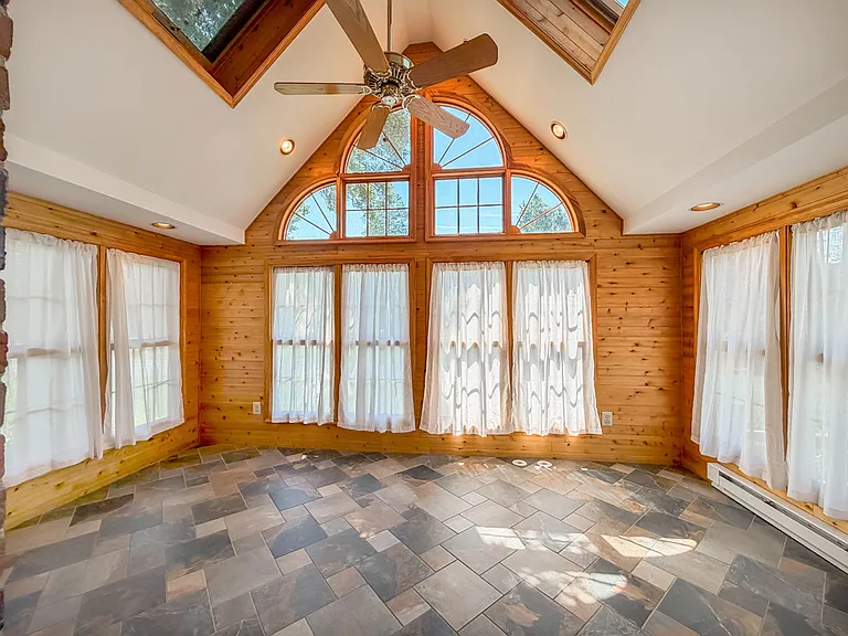 1237 Pine Grove Rd — Photo 23